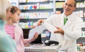 5 Reasons Pharmacists Love Their Jobs (and the Six Figures)